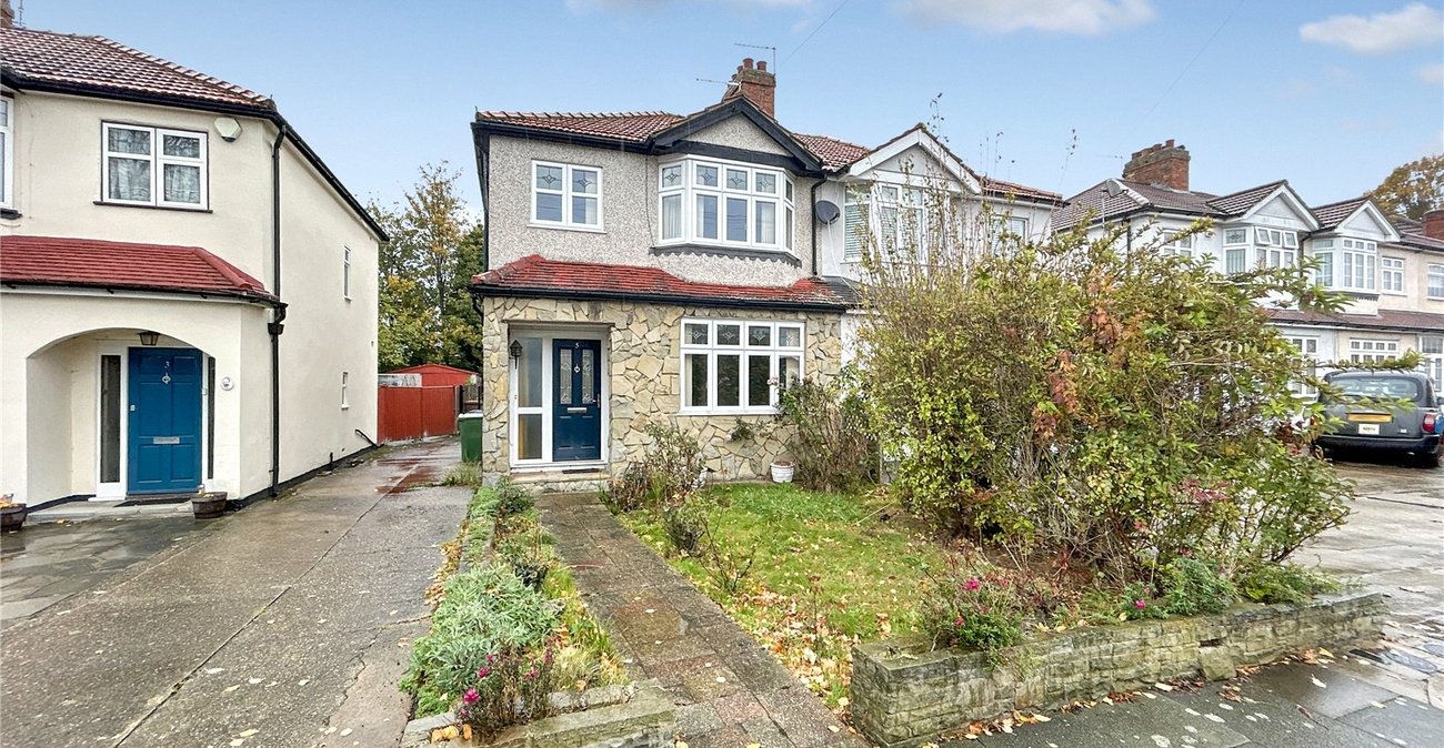 3 bedroom house for sale in Sidcup | Robinson Jackson
