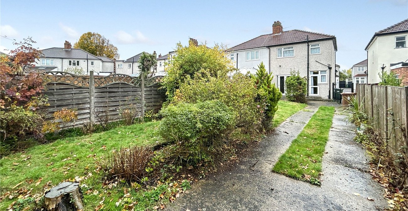 3 bedroom house for sale in Sidcup | Robinson Jackson