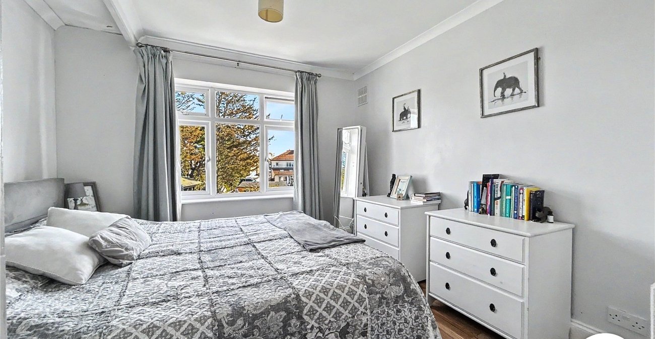 3 bedroom house for sale in Sidcup | Robinson Jackson