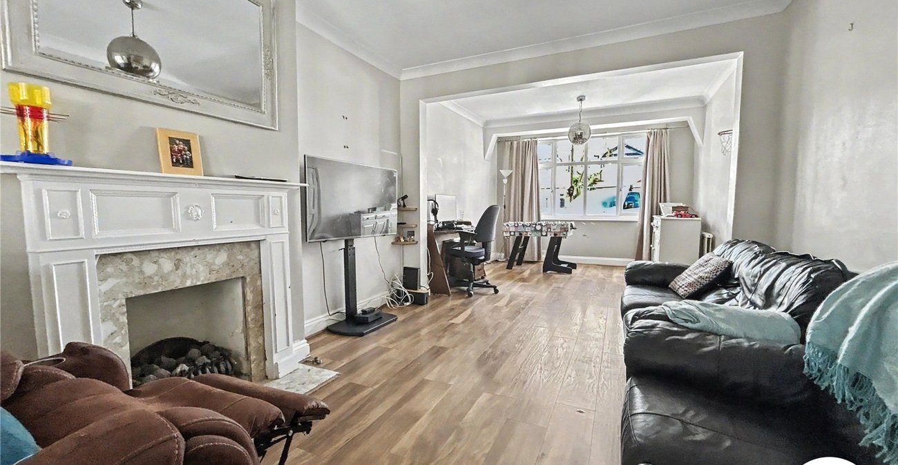 3 bedroom house for sale in Sidcup | Robinson Jackson