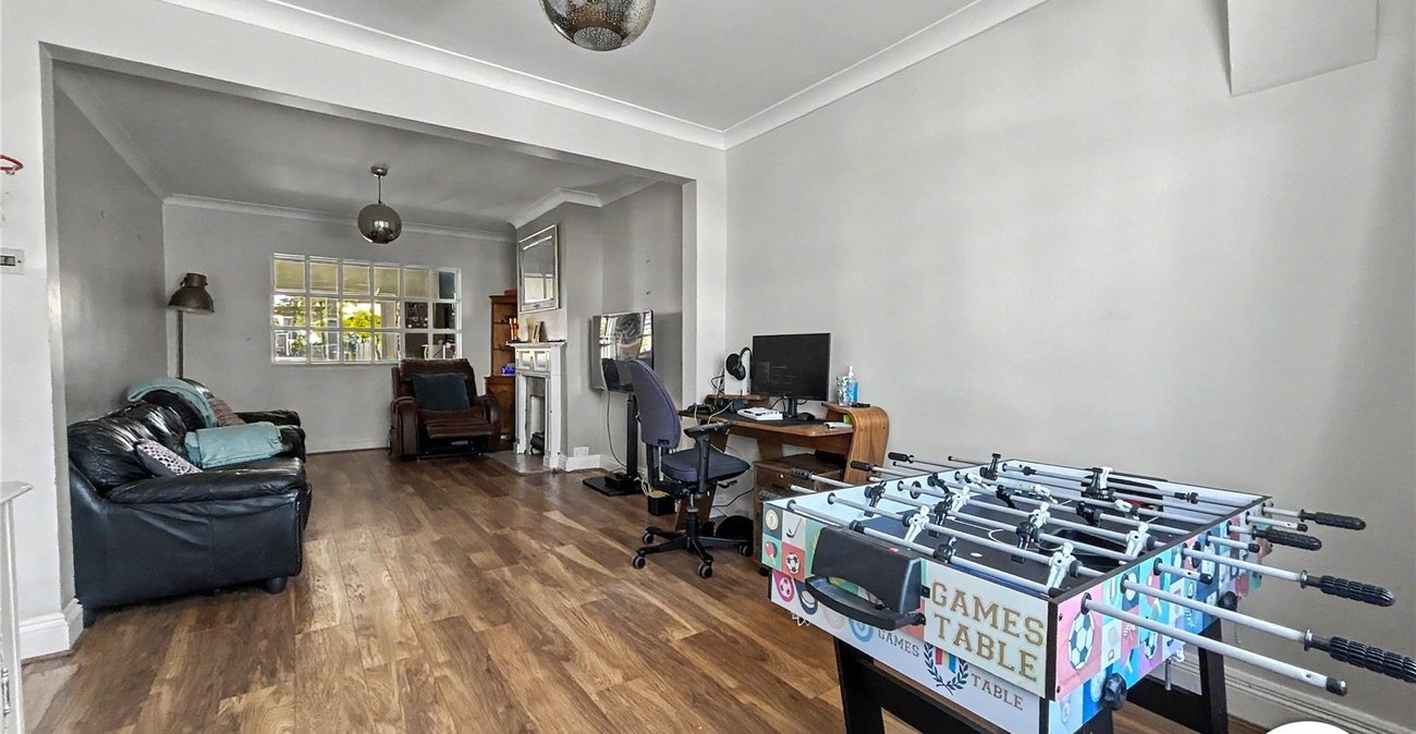3 bedroom house for sale in Sidcup | Robinson Jackson