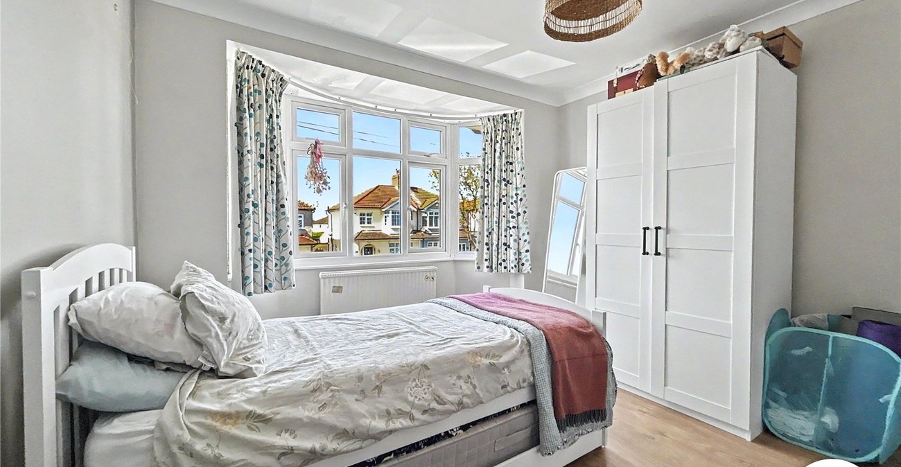3 bedroom house for sale in Sidcup | Robinson Jackson