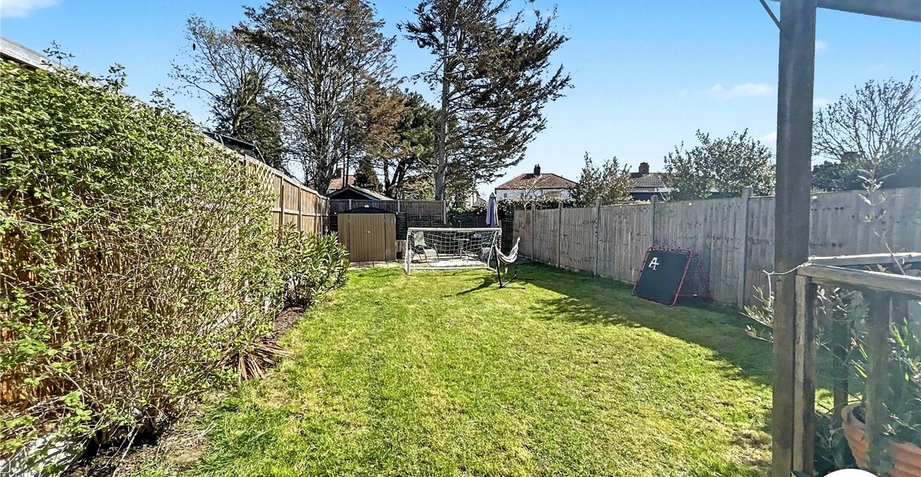 3 bedroom house for sale in Sidcup | Robinson Jackson