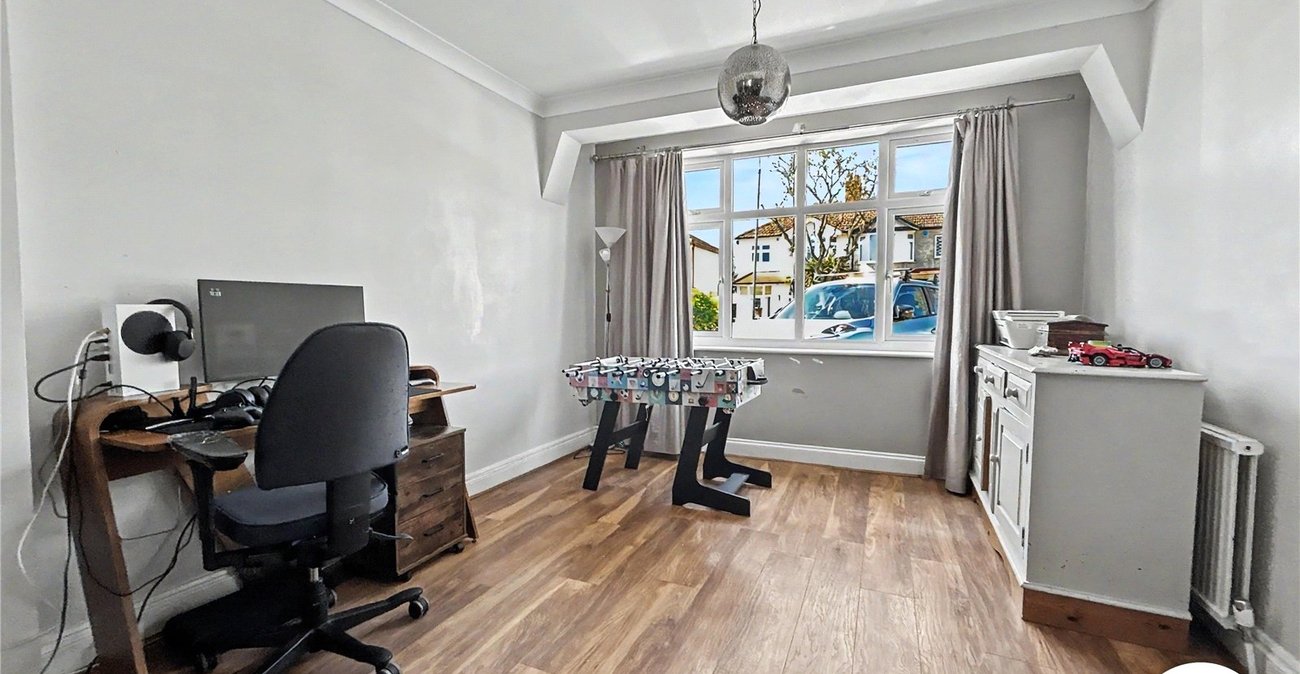 3 bedroom house for sale in Sidcup | Robinson Jackson