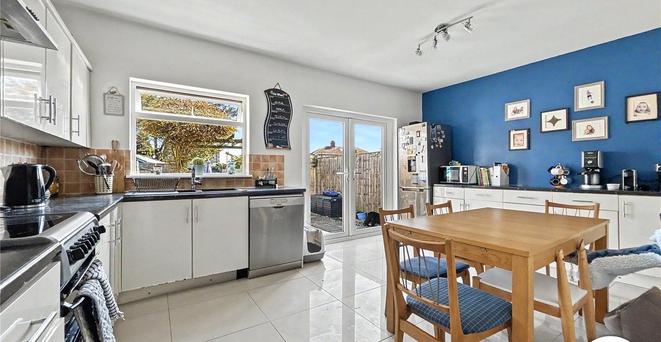 3 bedroom house for sale in Sidcup | Robinson Jackson