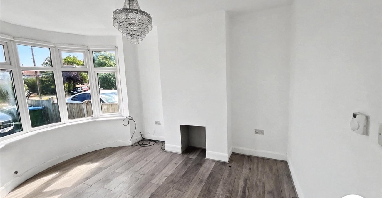 2 bedroom house for sale in Sidcup | Robinson Jackson