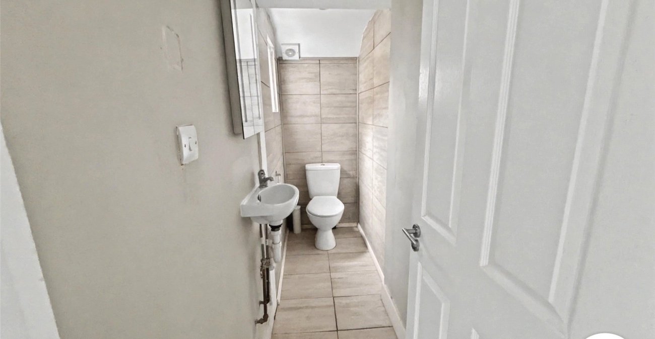 2 bedroom house for sale in Sidcup | Robinson Jackson