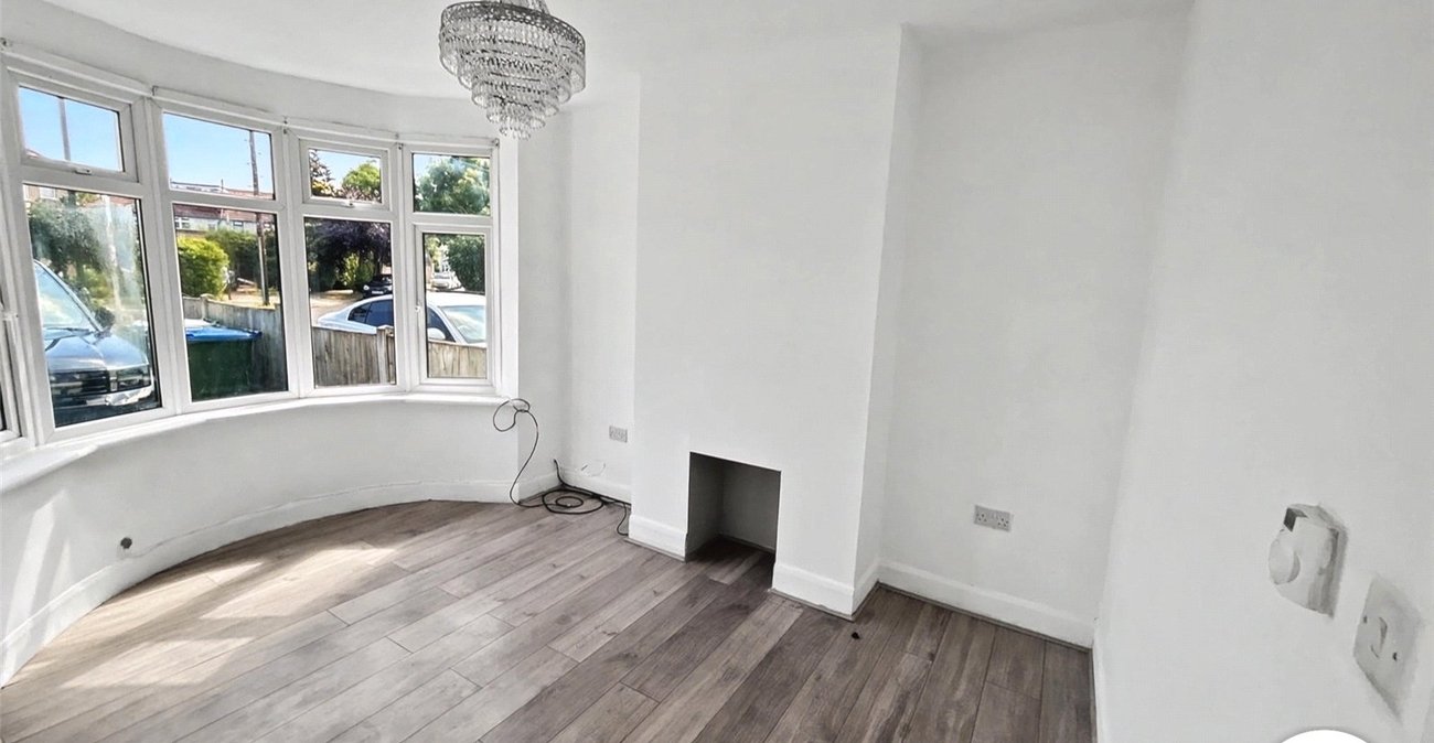 2 bedroom house for sale in Sidcup | Robinson Jackson