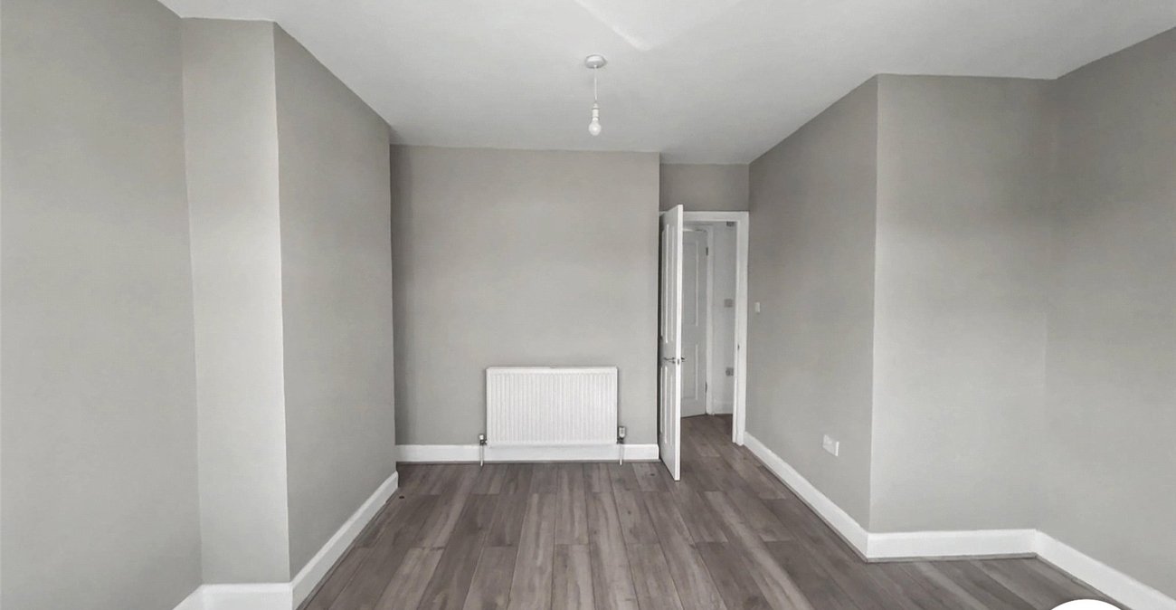 2 bedroom house for sale in Sidcup | Robinson Jackson