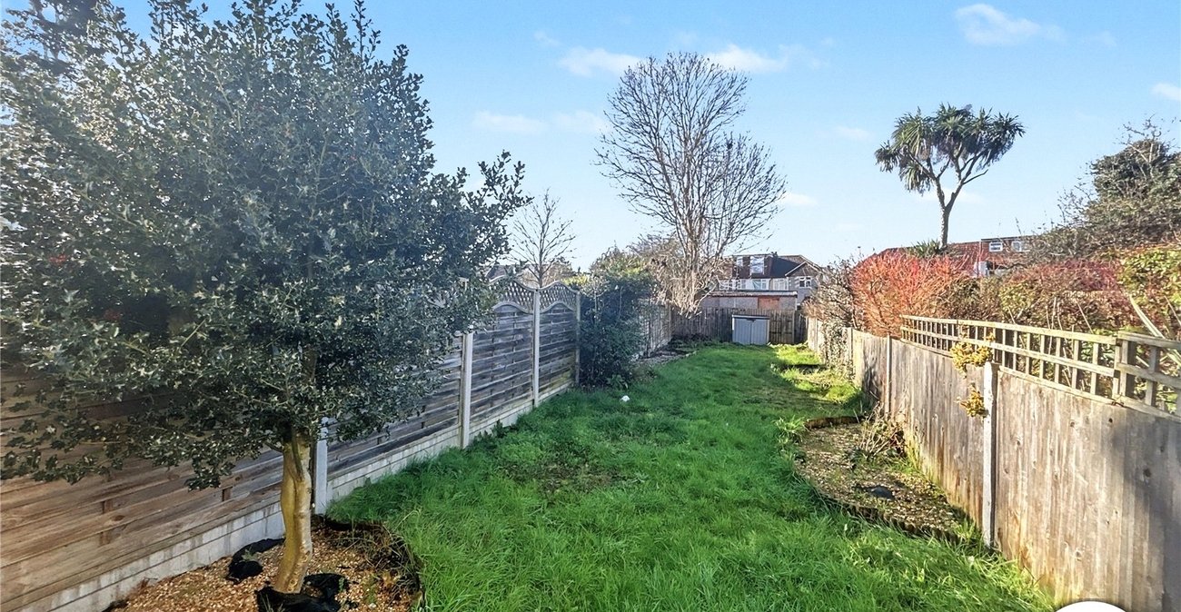 2 bedroom house for sale in Sidcup | Robinson Jackson