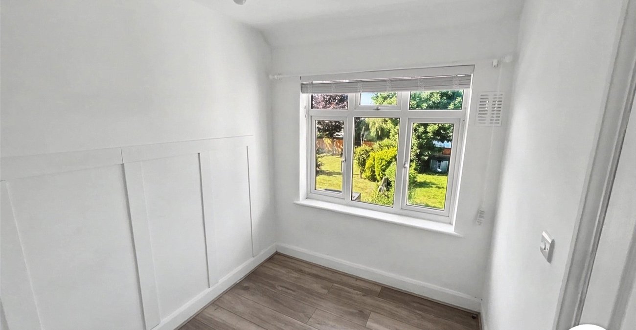 2 bedroom house for sale in Sidcup | Robinson Jackson