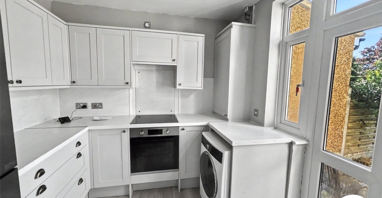 2 bedroom house for sale in Sidcup | Robinson Jackson