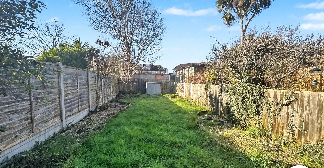 2 bedroom house for sale in Sidcup | Robinson Jackson