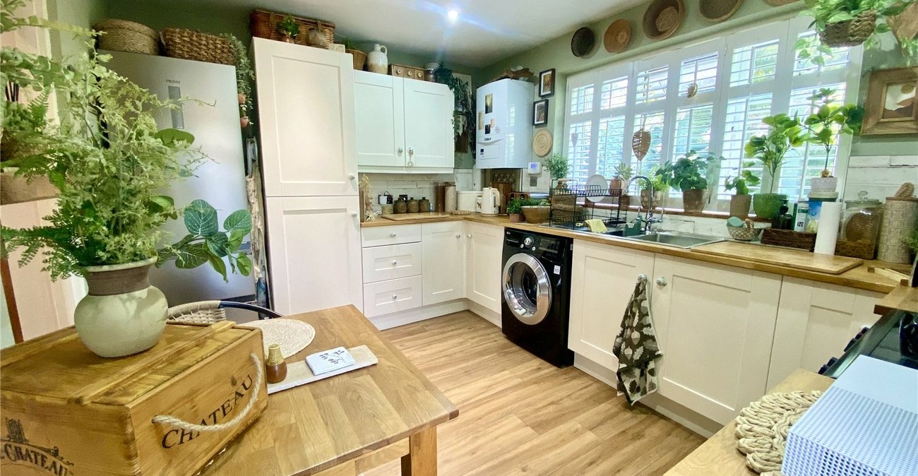 2 bedroom house for sale in Sidcup | Robinson Jackson