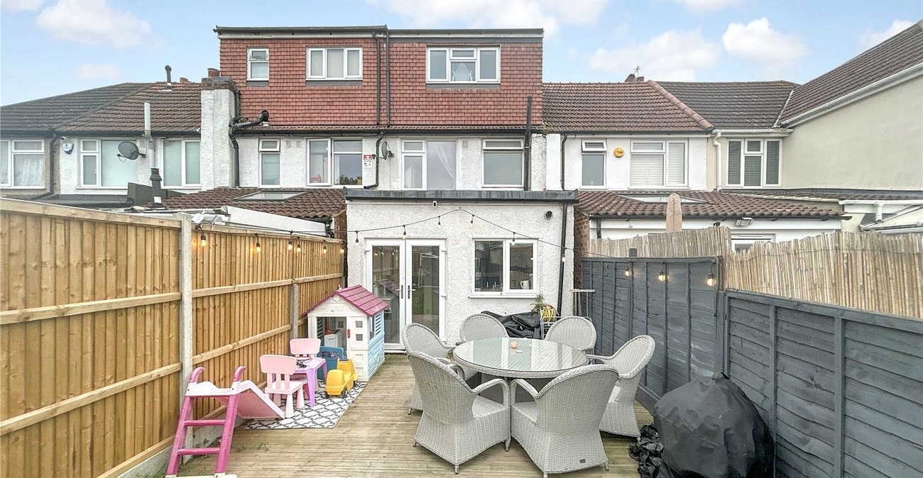 3 bedroom house for sale in Sidcup | Robinson Jackson