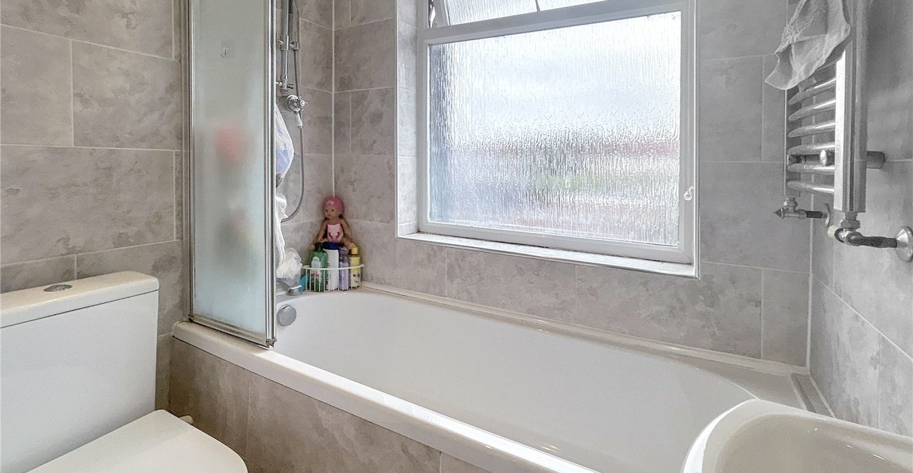 3 bedroom house for sale in Sidcup | Robinson Jackson