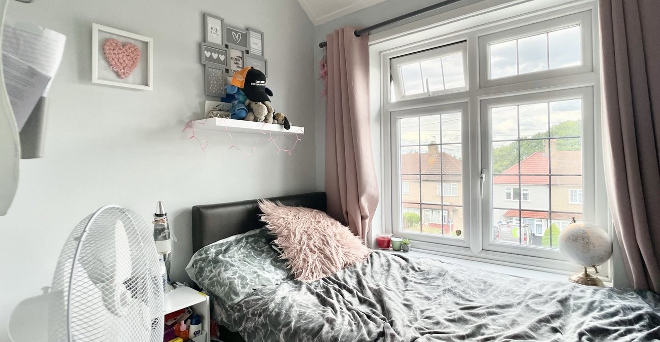 3 bedroom house for sale in West Dartford | Robinson Jackson