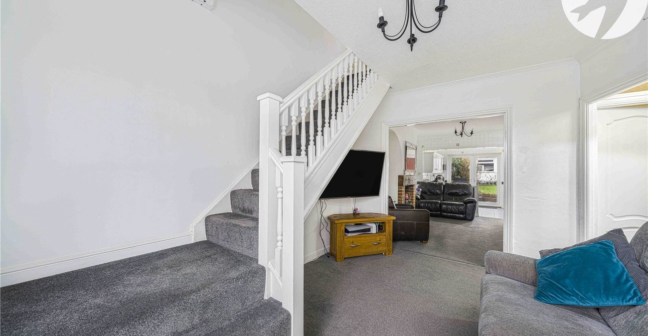 3 bedroom property for sale in West Dartford | Robinson Jackson