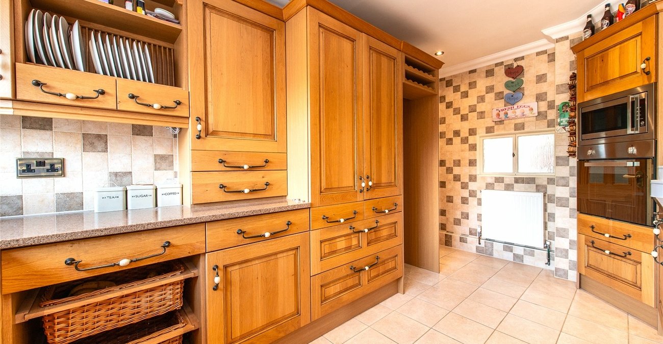 3 bedroom house for sale in Harrietsham | Robinson Michael & Jackson