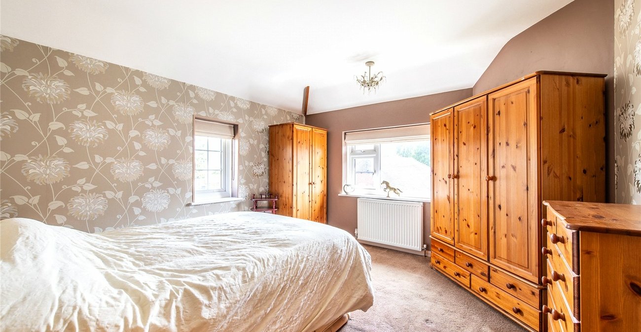 3 bedroom house for sale in Harrietsham | Robinson Michael & Jackson