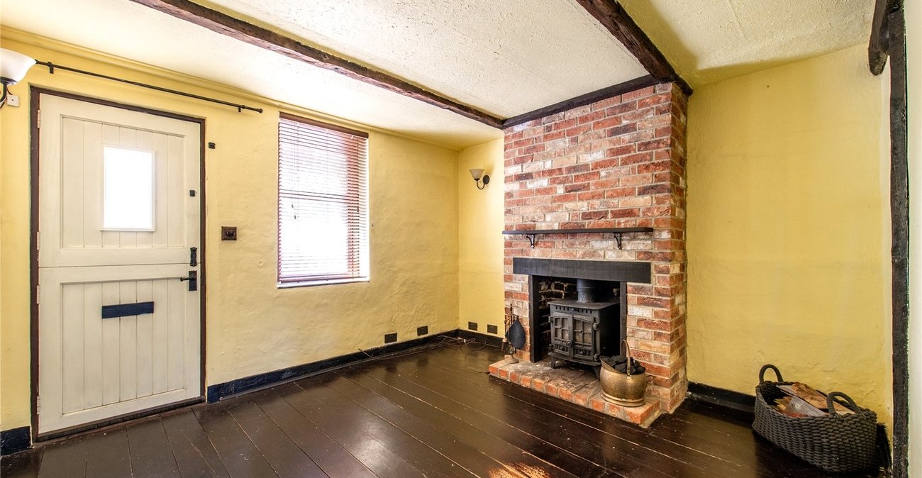 2 bedroom house for sale in Weavering | Robinson Michael & Jackson