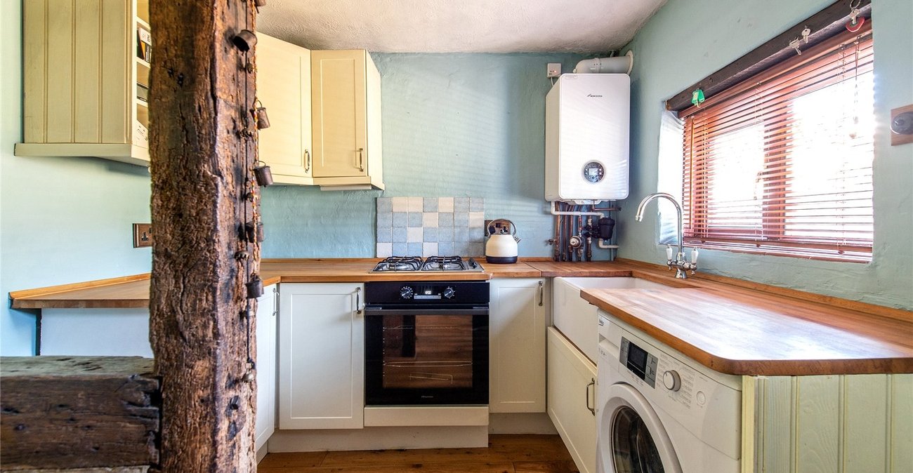 2 bedroom house for sale in Weavering | Robinson Michael & Jackson