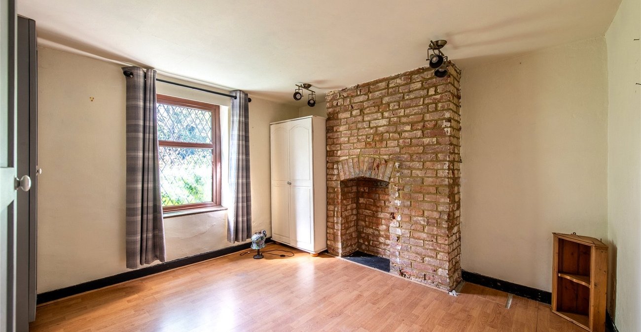 2 bedroom house for sale in Weavering | Robinson Michael & Jackson