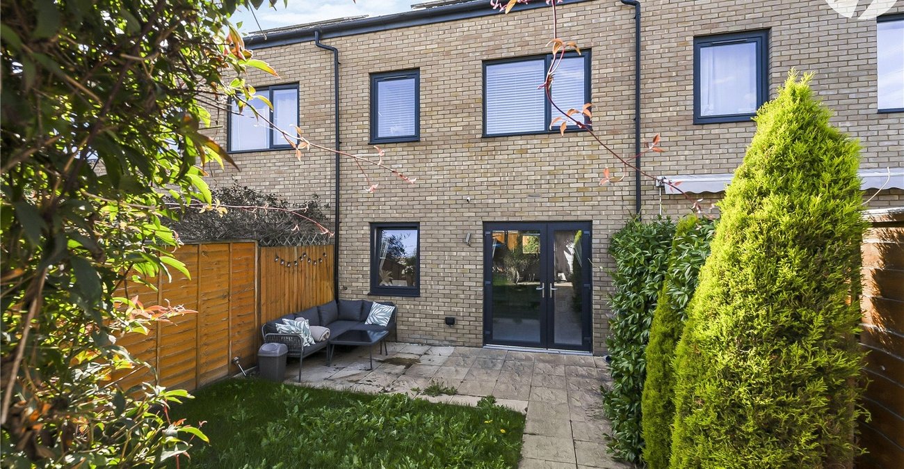 3 bedroom house for sale in Dartford | Robinson Jackson