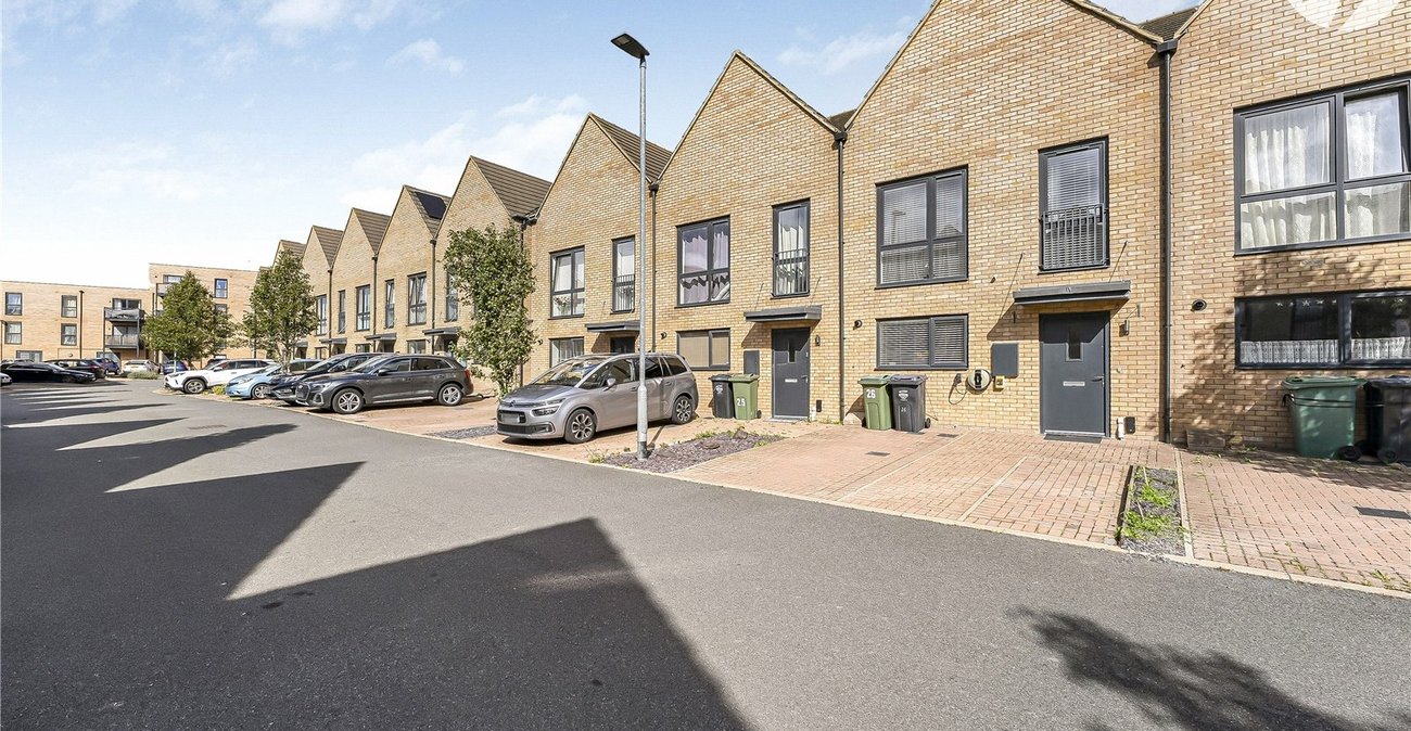 3 bedroom house for sale in Dartford | Robinson Jackson