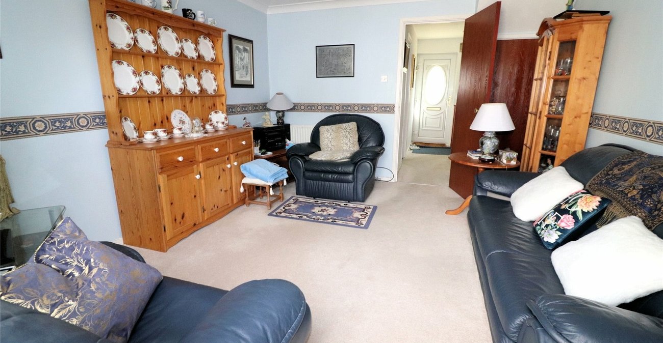 2 bedroom house for sale in Crayford | Robinson Jackson