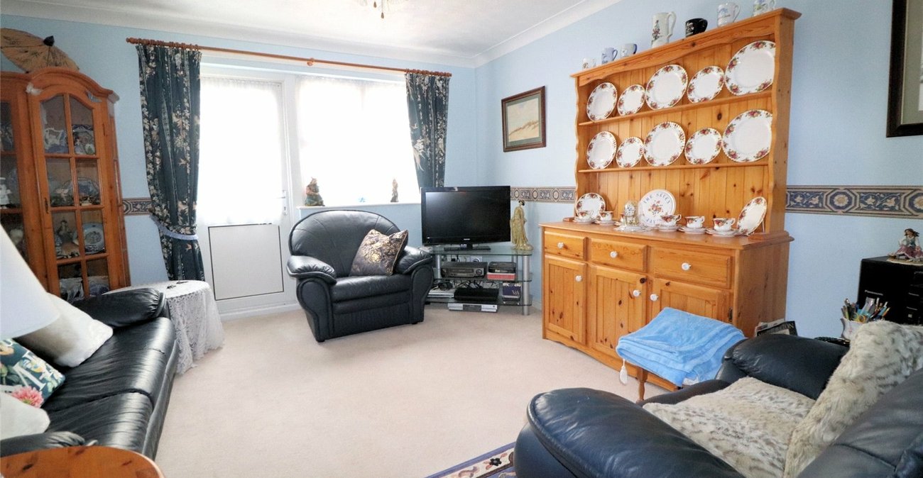 2 bedroom house for sale in Crayford | Robinson Jackson