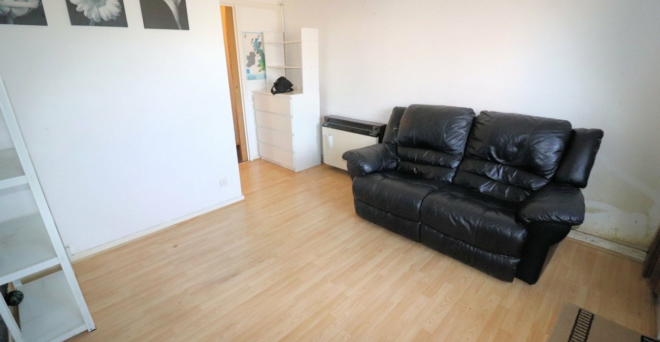 1 bedroom property for sale in Crayford | Robinson Jackson