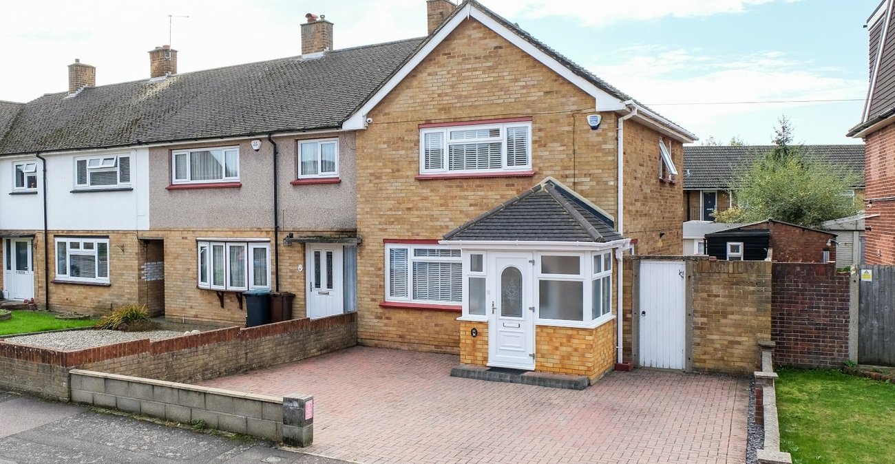 2 bedroom house for sale in Northfleet | Robinson Michael & Jackson