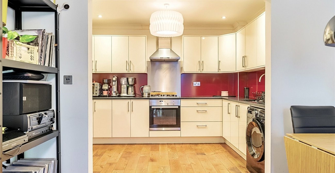 2 bedroom house for sale in Penge | Robinson Jackson
