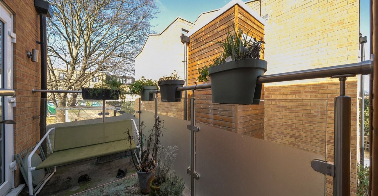 2 bedroom house for sale in Penge | Robinson Jackson