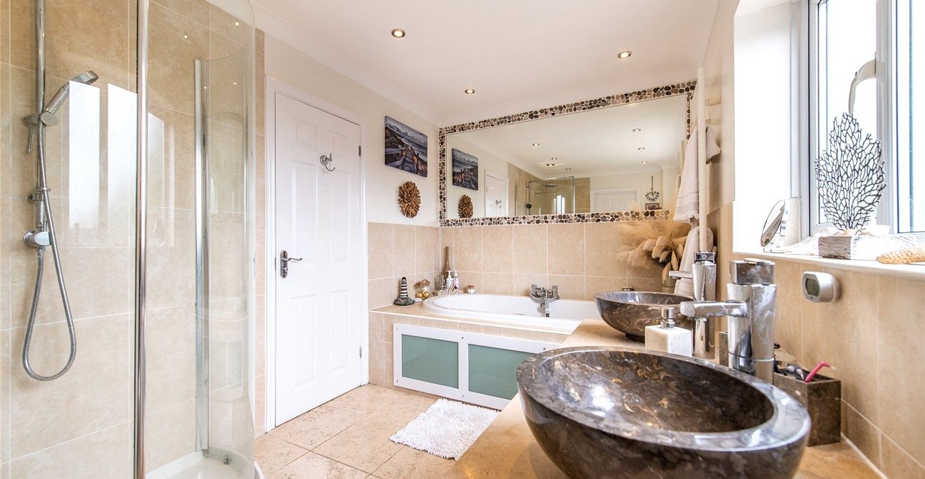 5 bedroom house for sale in Gillingham | Robinson Michael & Jackson