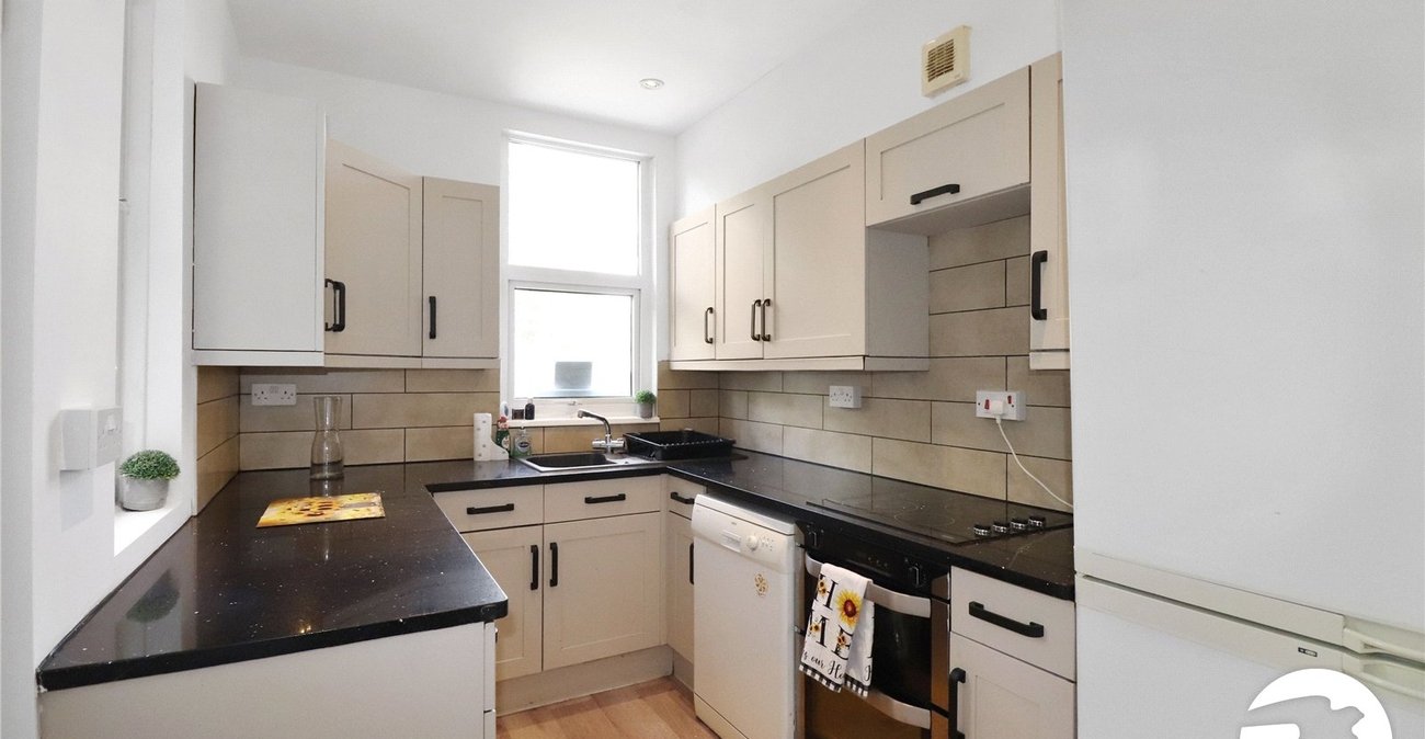 2 bedroom house for sale in Erith | Robinson Jackson