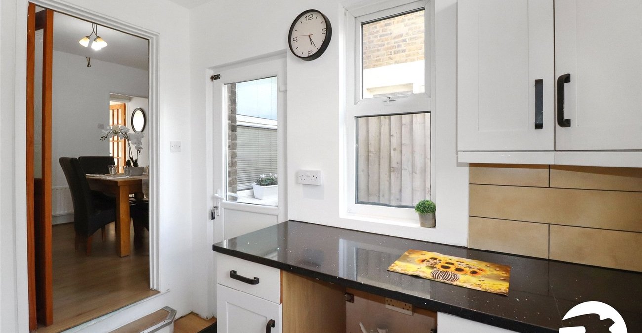 2 bedroom house for sale in Erith | Robinson Jackson