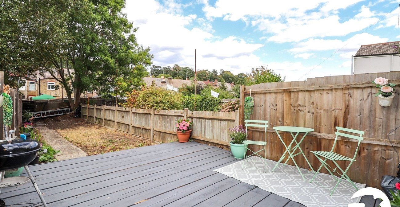 2 bedroom house for sale in Erith | Robinson Jackson