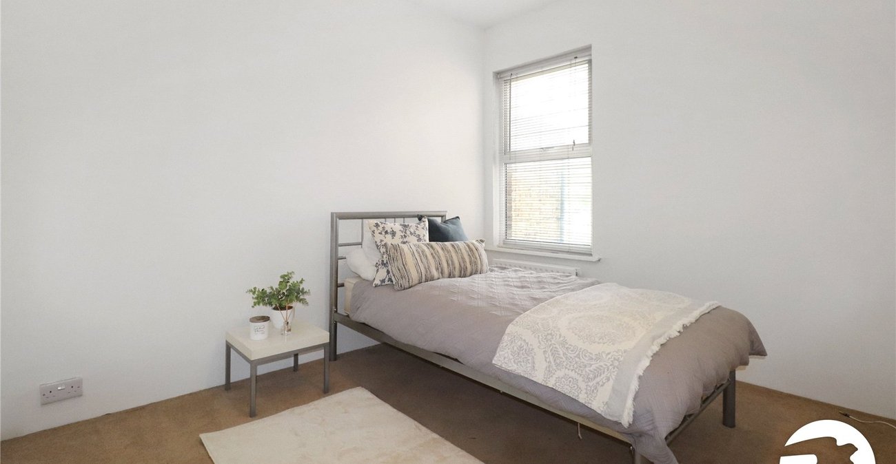 2 bedroom house for sale in Erith | Robinson Jackson