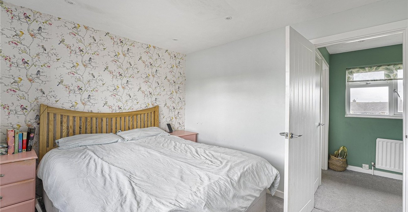 2 bedroom house for sale in Dartford | Robinson Jackson
