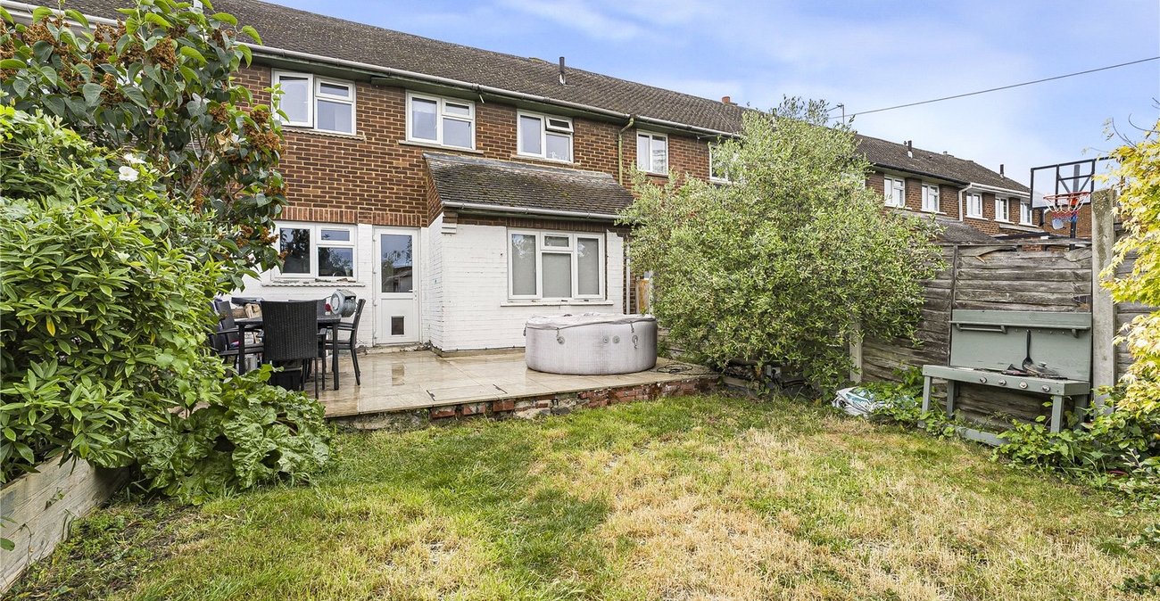2 bedroom house for sale in Dartford | Robinson Jackson