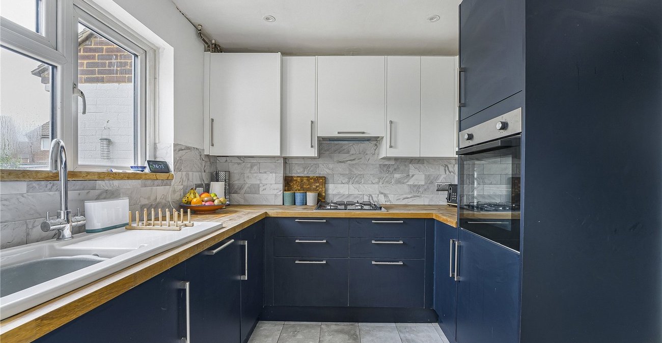 2 bedroom house for sale in Dartford | Robinson Jackson
