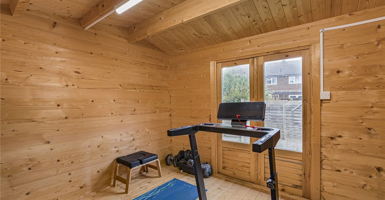 2 bedroom house for sale in Dartford | Robinson Jackson