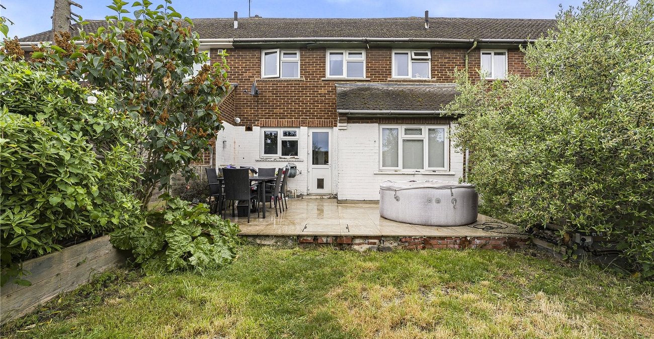 2 bedroom house for sale in Dartford | Robinson Jackson