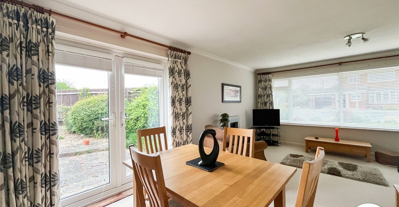 3 bedroom bungalow for sale in Sittingbourne | Robinson Michael & Jackson