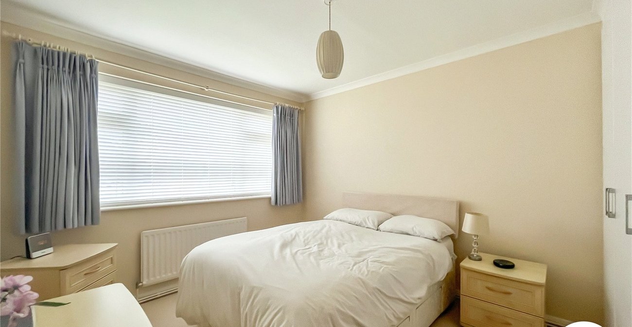 3 bedroom bungalow for sale in Sittingbourne | Robinson Michael & Jackson