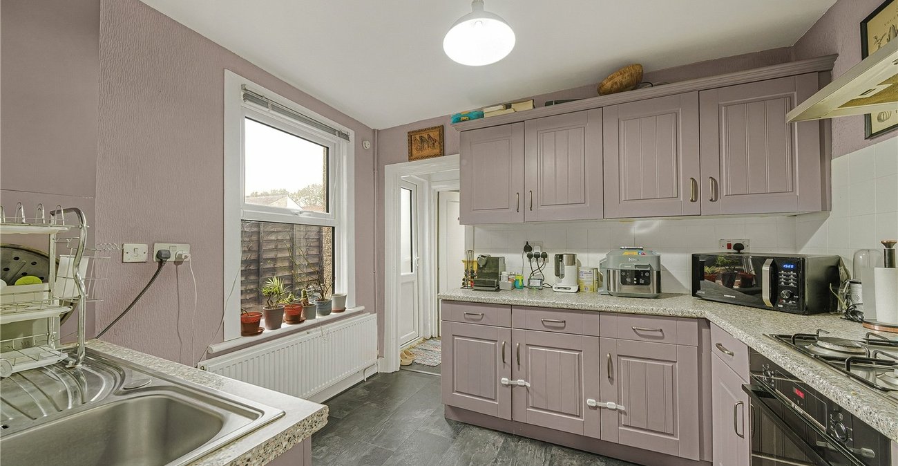 1 bedroom property for sale in Springfield Road | Robinson Jackson