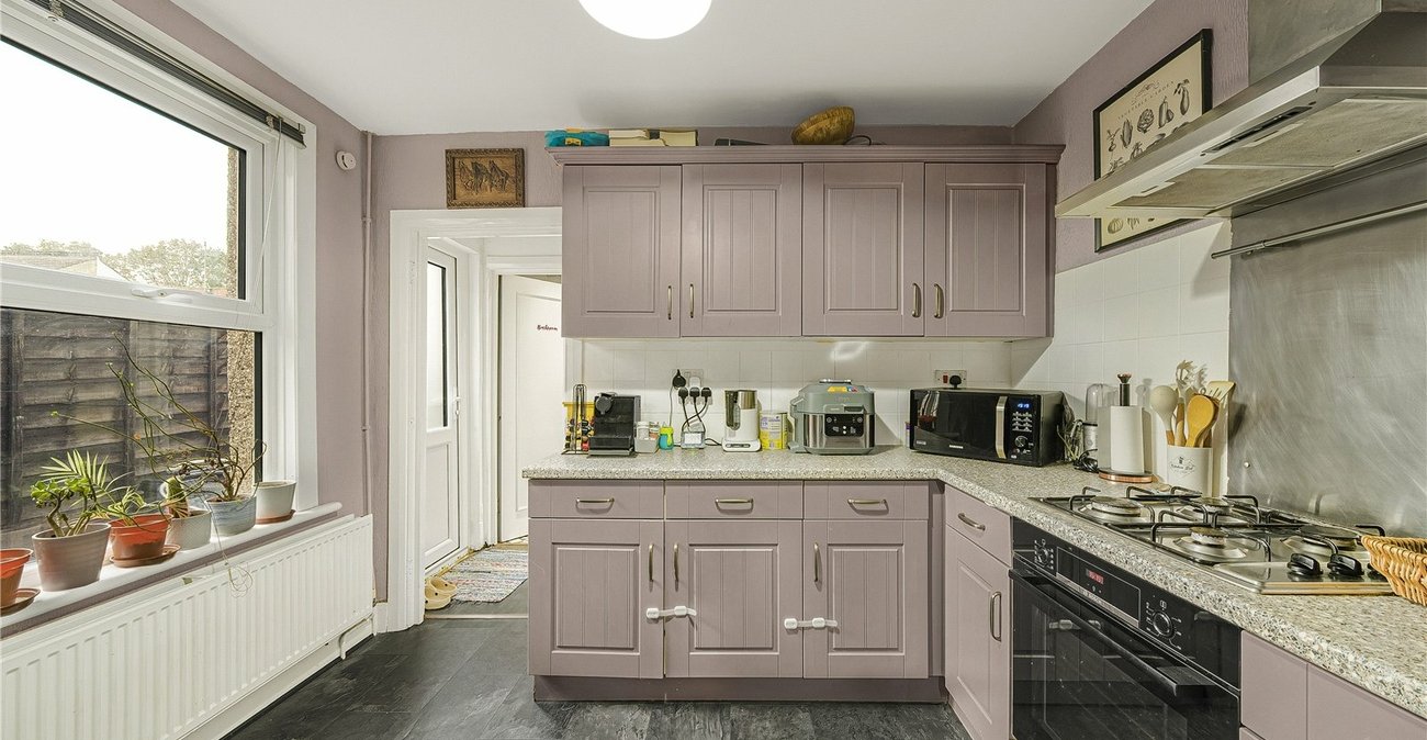 1 bedroom property for sale in Springfield Road | Robinson Jackson