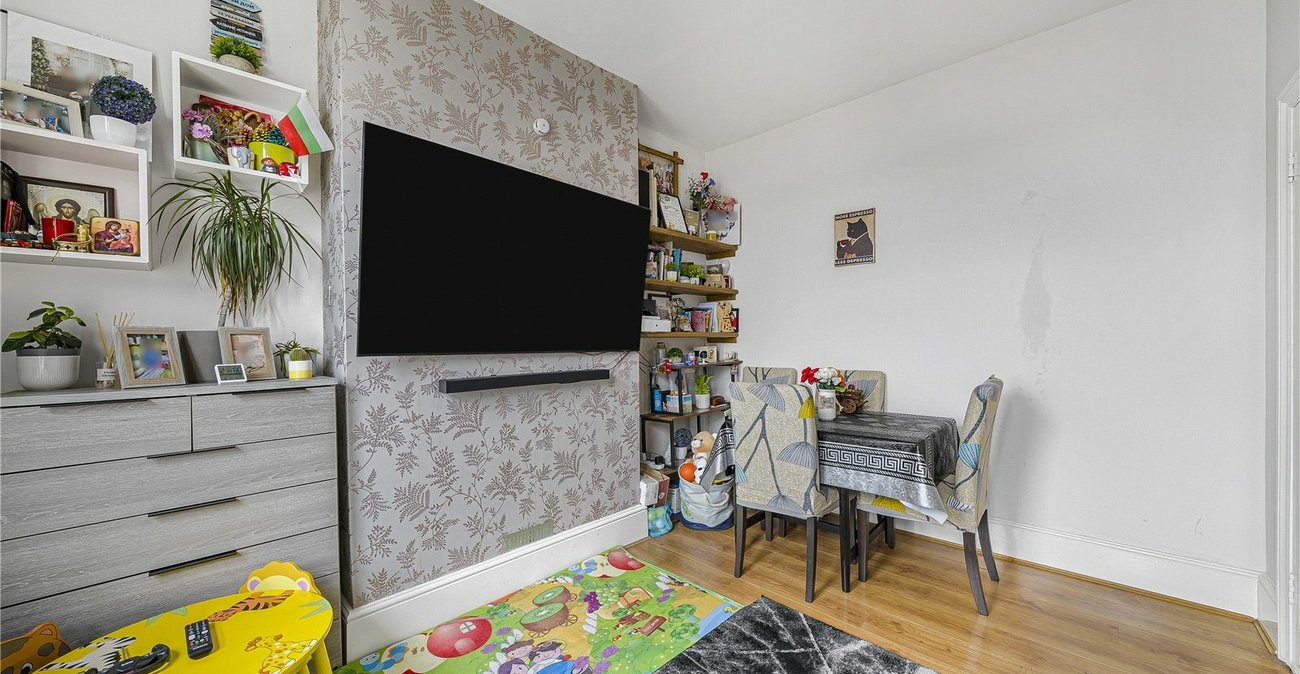 1 bedroom property for sale in Springfield Road | Robinson Jackson